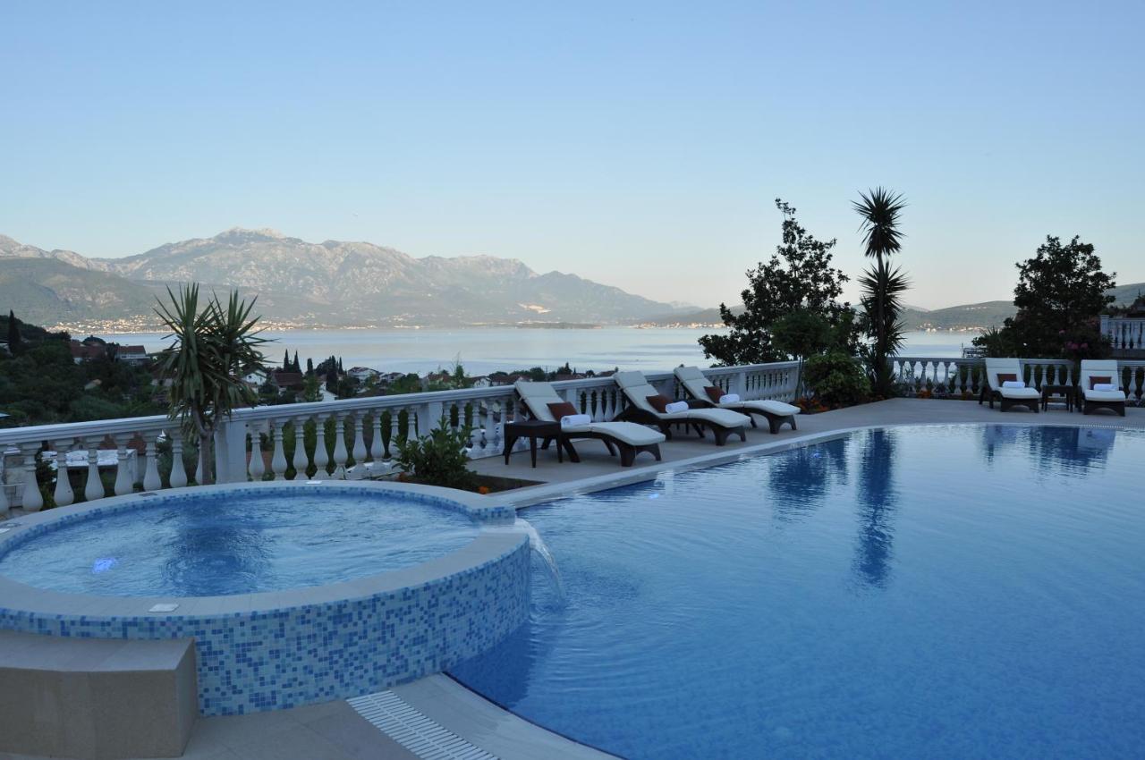 Monte Aria Panorama Suites Херцег-Нови Экстерьер фото