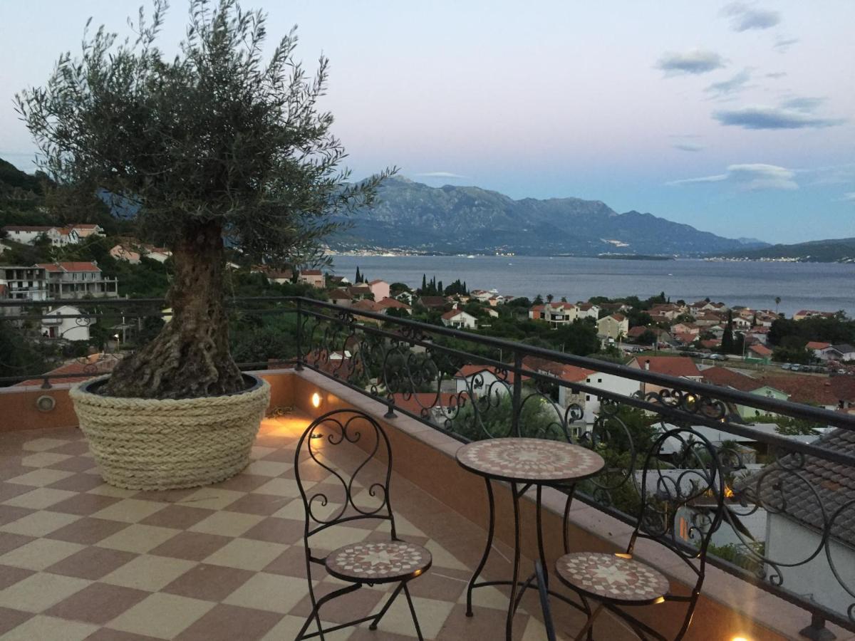 Monte Aria Panorama Suites Херцег-Нови Экстерьер фото