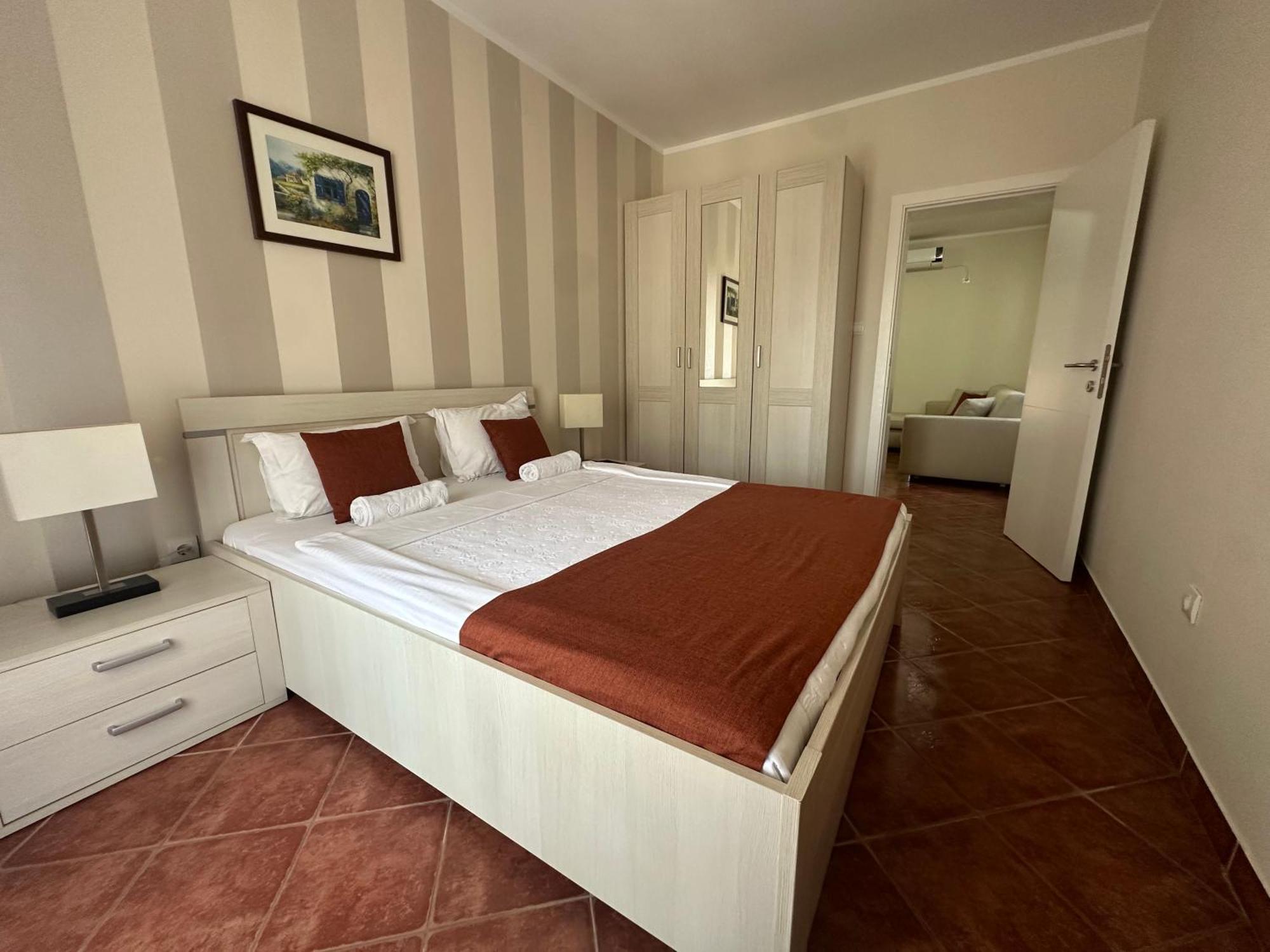Monte Aria Panorama Suites Херцег-Нови Экстерьер фото